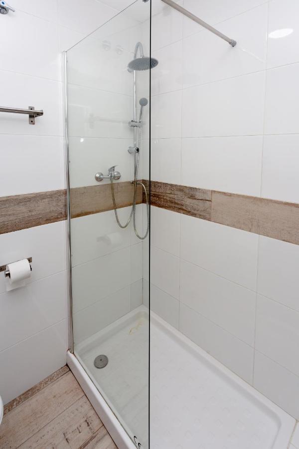 Albergue Easy Sants By Bossh! (Adults Only) Barcelona Exterior foto