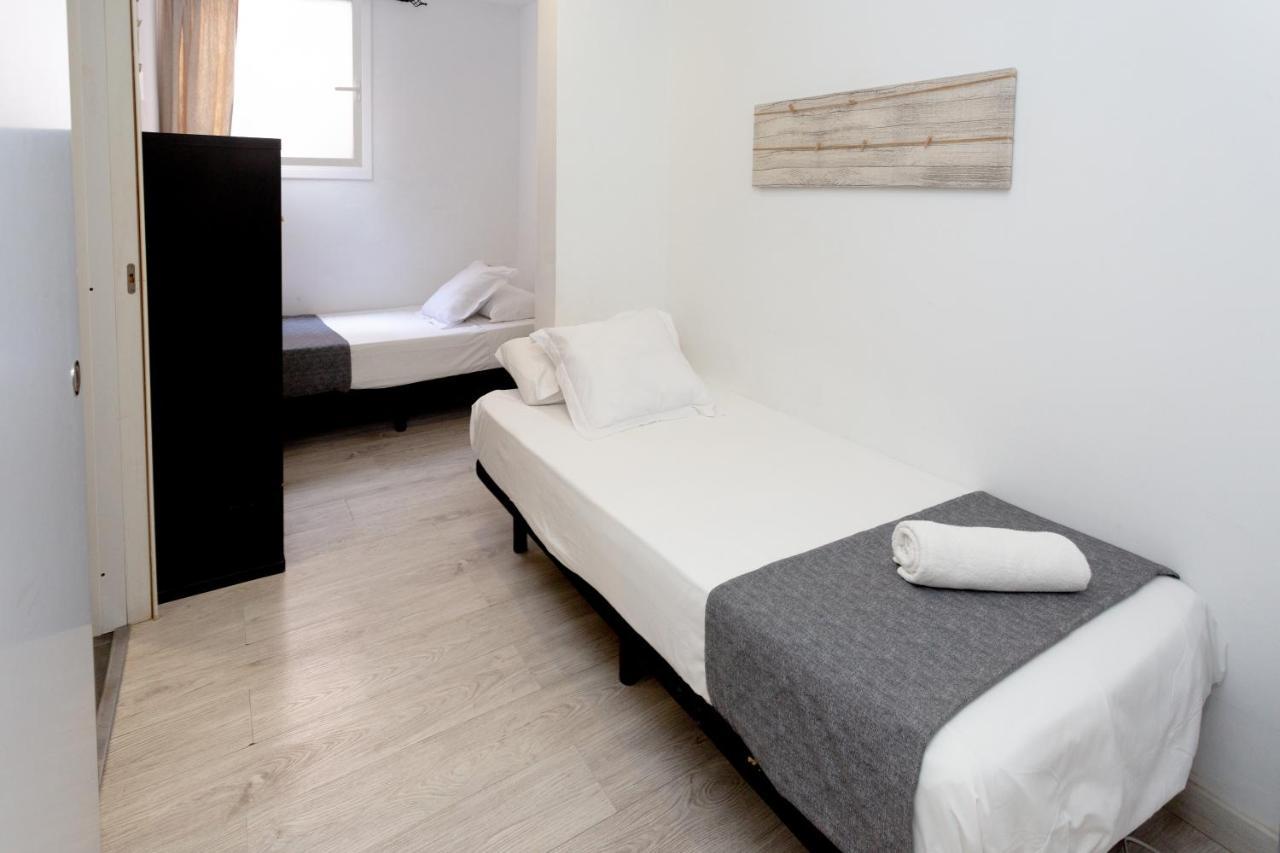 Albergue Easy Sants By Bossh! (Adults Only) Barcelona Exterior foto